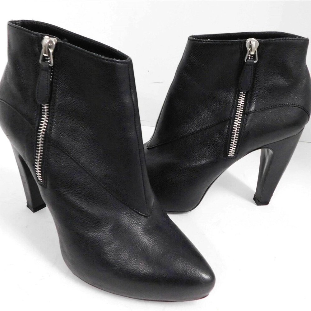 Balenciaga Paris Black Leather Ankle Boots Italy 37